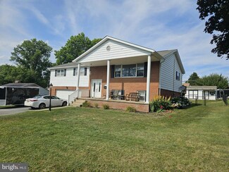 713 S Pine St, Red Lion, PA 17356