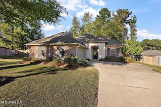 902 Timberton Dr, Pearl, MS 39208