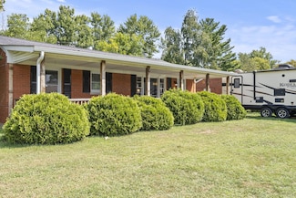 573 Freeman Dr, Lexington, KY 40505
