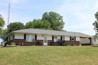 7931 E Market St, Schnellville, IN 47580