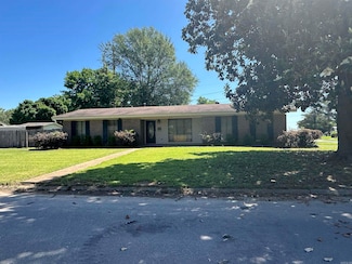 213 S Adcock St, Dumas, AR 71639