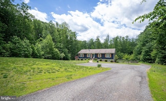 312 Richards Ferry Rd, Fredericksburg, VA 22406
