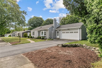 12 Terrace Dr, Bristol, RI 02809
