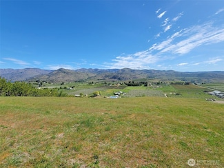 25 Milan Dr, Manson, WA 98831