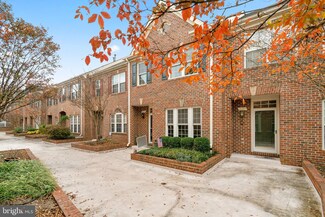 6135 Madison Crest Ct, Falls Church, VA 22041