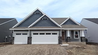 7890 41st St N, Oakdale, MN 55128