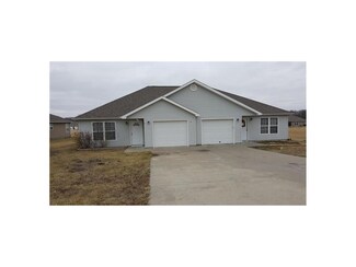 187 SE 1171, Knob Noster, MO 65336
