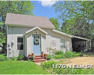 1176 N Elm St, Platteville, WI 53818