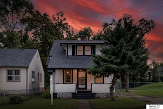 4415 Pratt St, Omaha, NE 68111