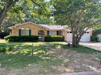 2508 Laredo Ct, Arlington, TX 76015
