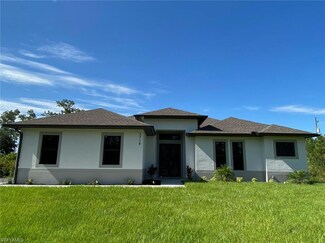 1860 10th Ave NE, Rural Estates, FL 34120