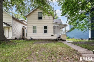 716 W 14th St, Davenport, IA 52804