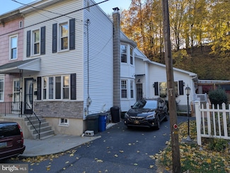 855 Water St, Pottsville, PA 17901