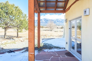 16 Spotted Owl Rd, San Cristobal, NM 87564