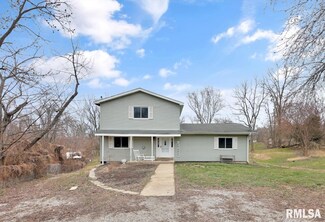 1640 N Moody Ct, Peoria, IL 61604