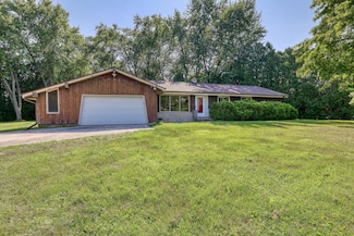 10133 N Meadow Ln, Mequon, WI 53092