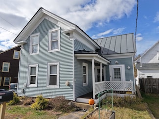 23 Concord Hill Rd, Pittsfield, NH 03263