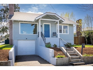 1218 E 11th St, the Dalles, OR 97058