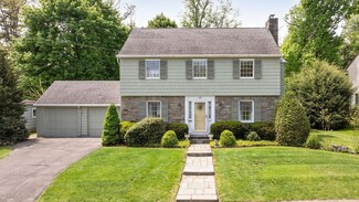 15 Edgecomb Rd, Binghamton, NY 13905