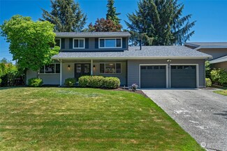 812 146th Ave SE, Bellevue, WA 98007