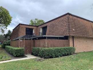 3026 30th Ln, Greenacres, FL 33463
