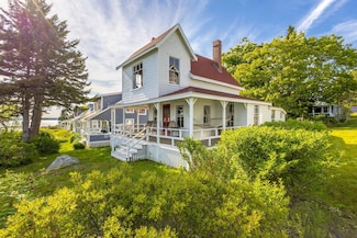BC 10 Bustins Island Rd, Freeport, ME 04032