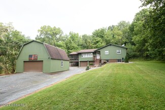 5927 Johnston Rd, Slingerlands, NY 12159