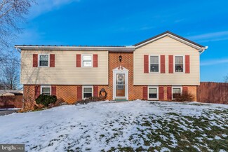 118 Bennelton Dr, Shippensburg, PA 17257