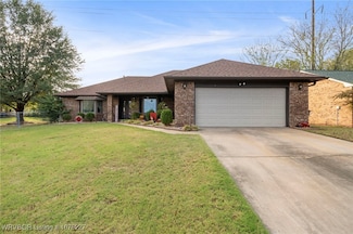 2505 Pine Ln, Barling, AR 72923