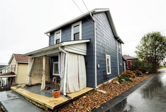 2 Mccormick Ave, Uniontown, PA 15401