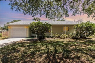 457 Peterson St, Sebastian, FL 32958