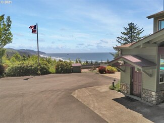 32307 Ruby Ln, Cannon Beach, OR 97110