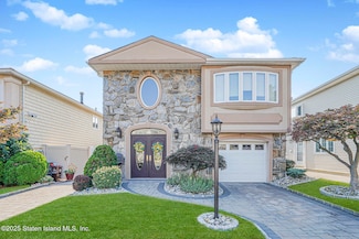 364 Elvin St, Staten Island, NY 10314