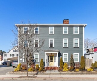 98 Bridge St Unit 4, Salem, MA 01970