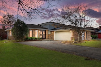 1200 Jacqueline Dr, Crete, IL 60417