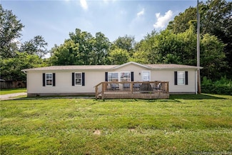 6897 N Bogardus Rd, Austin, IN 47102