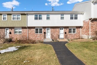 20 Hemlock Cir, Millis, MA 02054