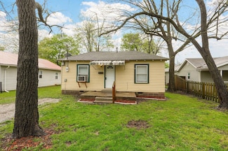 1732 W Thoman St, Springfield, MO 65803