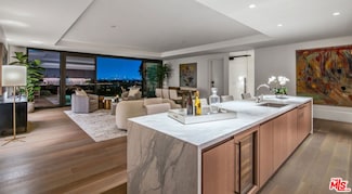 8420 W Sunset Blvd Unit 505, West Hollywood, CA 90069