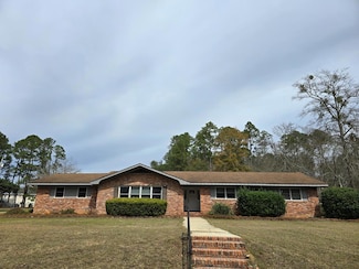 173 Shenandoah Dr, Fitzgerald, GA 31750