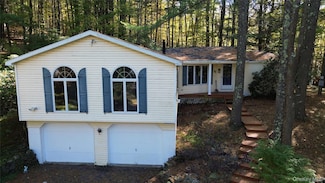 1072 Honey Hollow Rd, New Baltimore, NY 12124