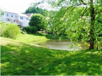 533 Fox Hollow Way, Manchester, NH 03104