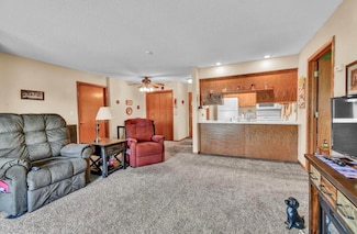 1501 3rd St SW Unit 210, Waverly, IA 50677