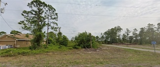 1127 Eclipse St E, Lehigh Acres, FL 33974