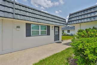 301 Kings Blvd Unit 130, Sun City Center, FL 33573