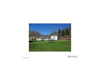 454 Grove Summers Rd, New Milton, WV 26411