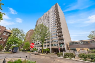 555 W Cornelia Ave Unit 1904, Chicago, IL 60657