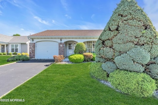 18 Mansfield Ave, Manchester, NJ 08759