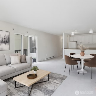 17431 Ambaum Blvd S Unit B12, Seattle, WA 98148