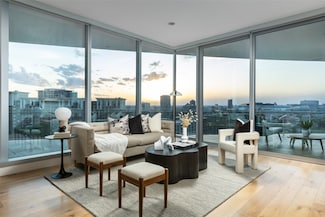 3130 N Harwood St Unit 903, Dallas, TX 75201
